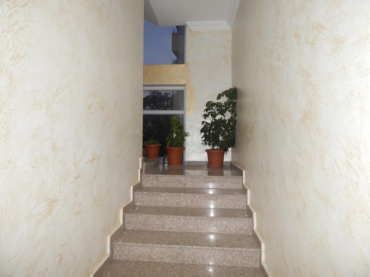 Hotel Batumi Inn Kültér fotó